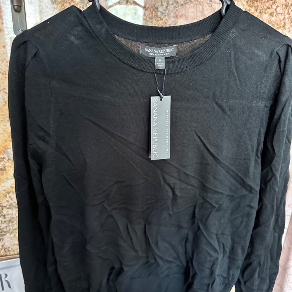 Sweaters - Picture 7 of 9